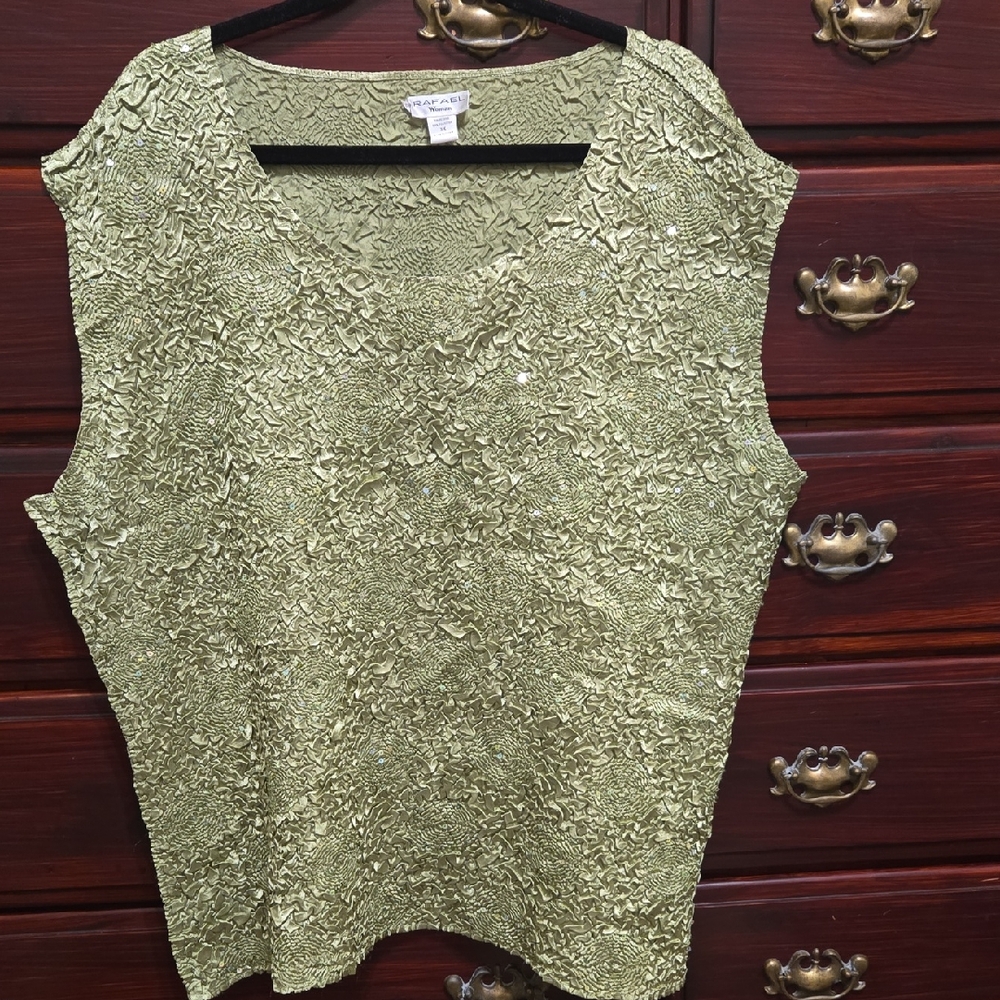 RAFAEL Woman Olive Green Textured Sleeveless Top Size 3X